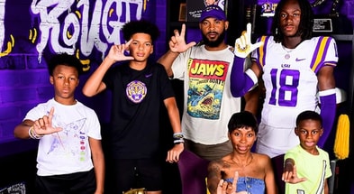 LSU is pressing hard to land another elite WR in the 2026 class